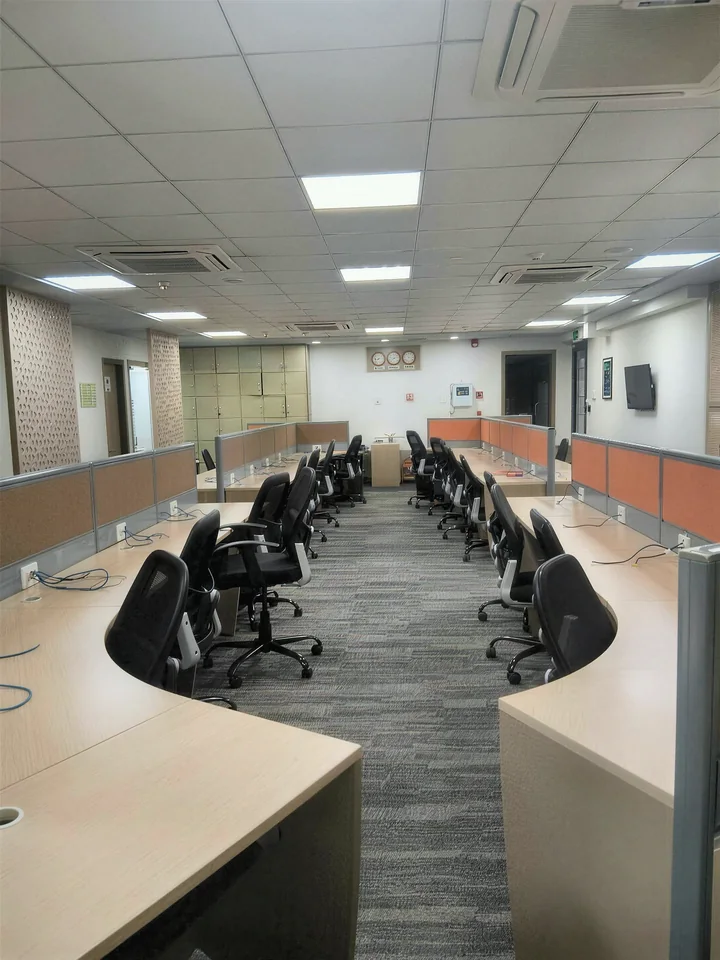 Office 605: Open work floor