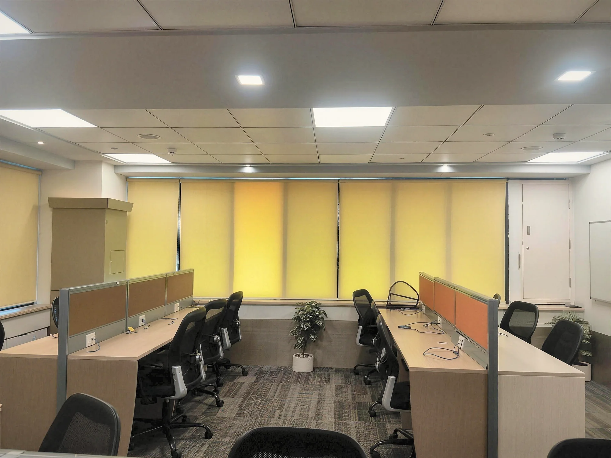 Office 605 work floor